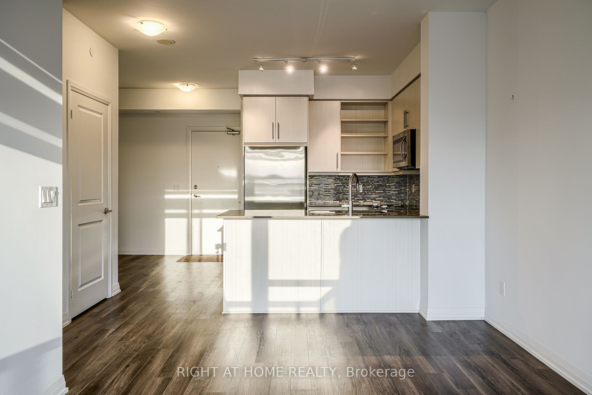 65 Oneida Cres Lph06