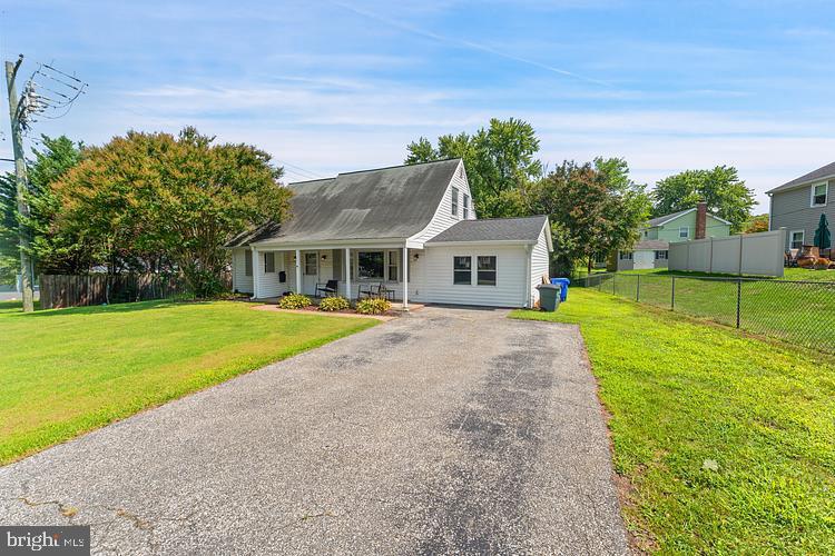 2711 Keyport Lane