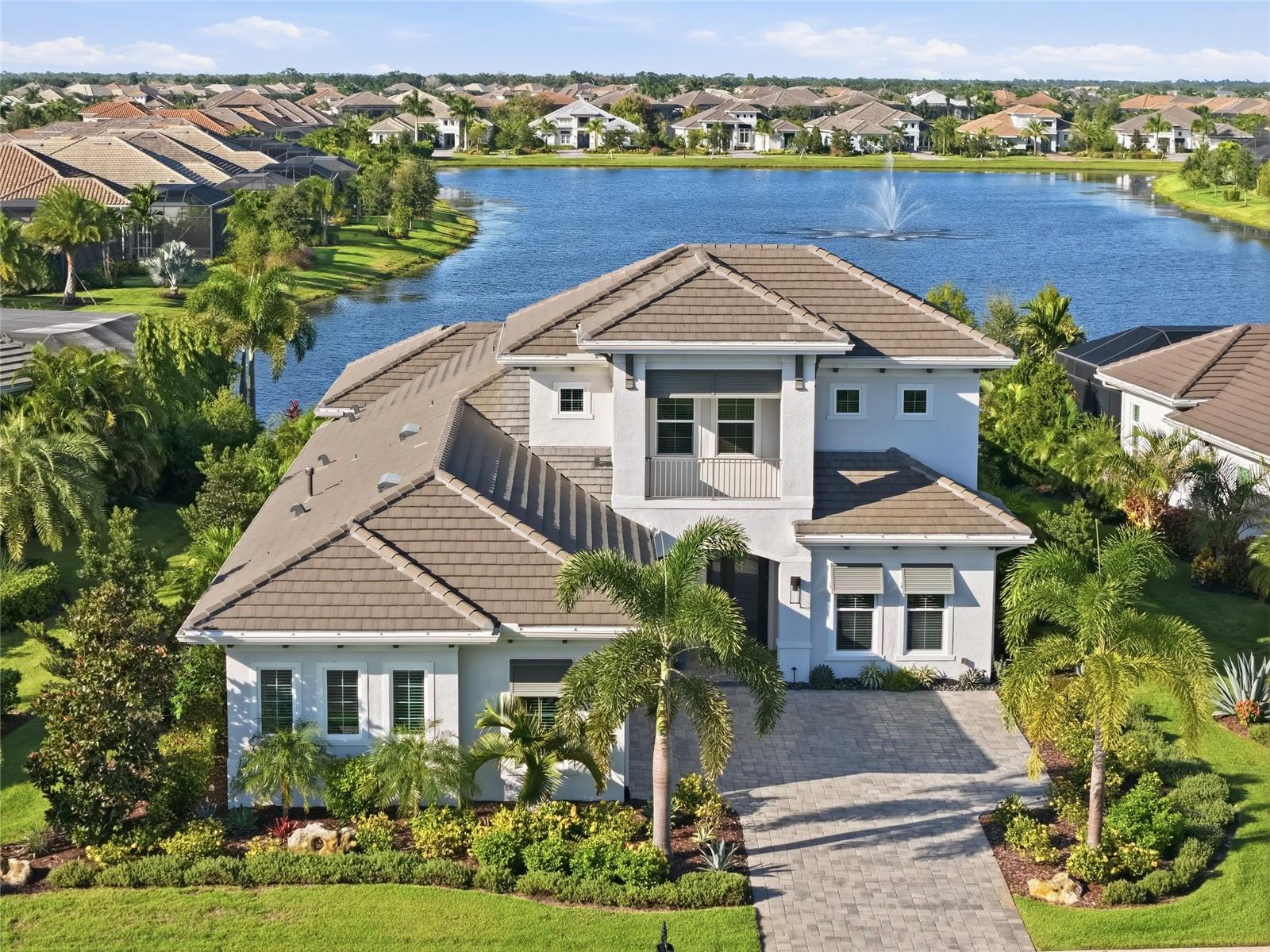 8281 Pavia Way, Lakewood Ranch, FL