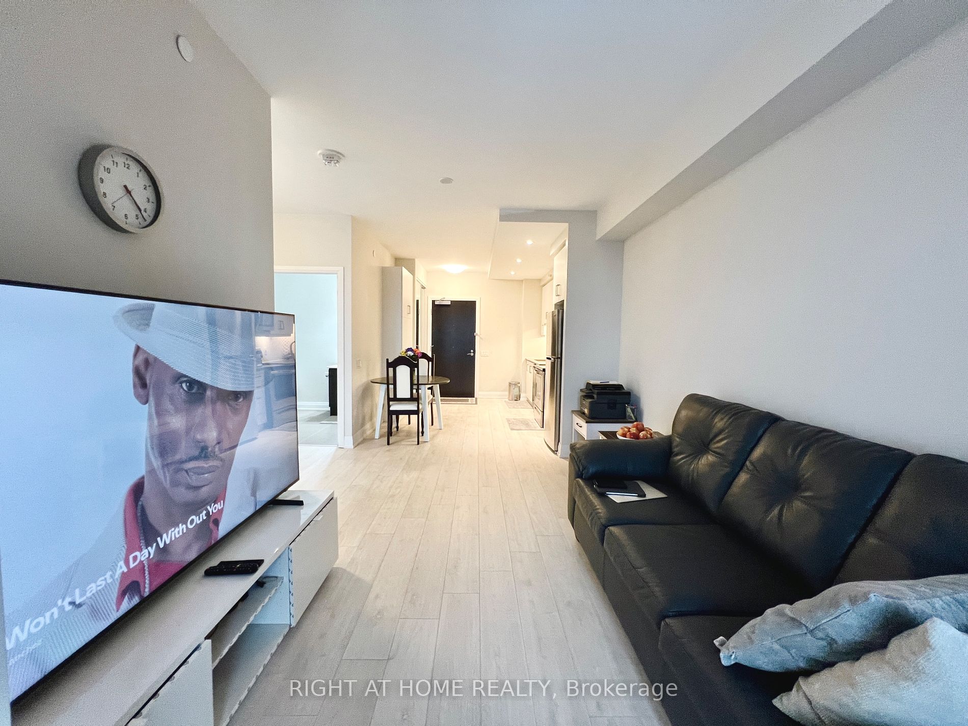 15 Lynch St 1407