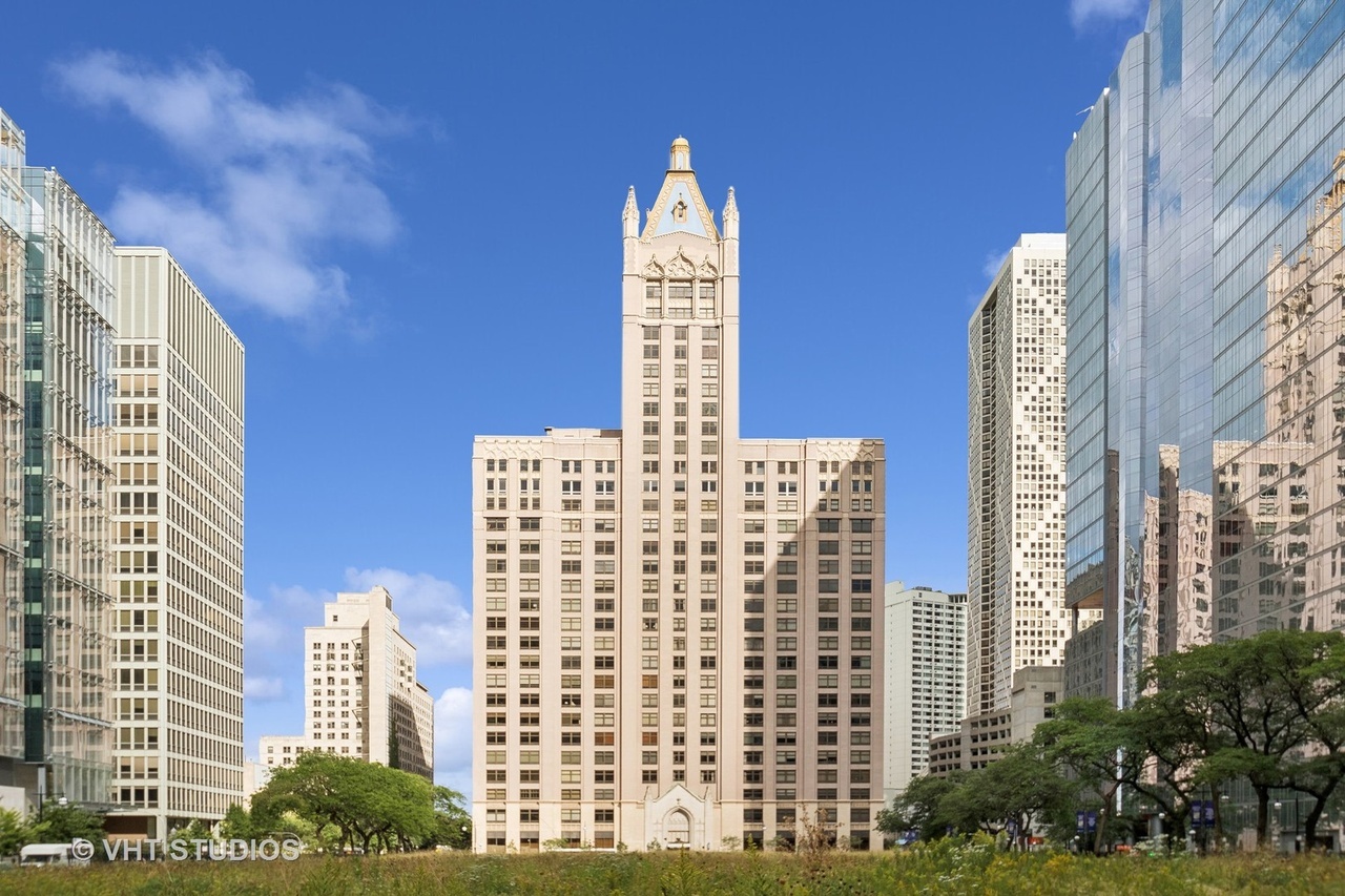 Incredible rehab opportunity to own this nearly 3,000 sq ft condo, offering spectacular East and South-facing oversized windows that showcase breathtaking views of Lake Michigan and Navy Pier from your living and dining room. Located in an iconic Streeterville landmark building, this unit features 3 spacious bedrooms, 2.5 baths, a large primary suite with a walk-in closet, and an in-unit washer and dryer. The building provides premium amenities such as a 24 hour doorman, indoor pool, fitness room, an on-site cleaner/tailor, and restaurant/coffee shop. Situated in the heart of Streeterville, you're within walking distance to Northwestern Hospital and the Magnificent Mile. A prime deeded parking space is available for $60K or can be rented for $345/month. This unit is available immediately and short notice for showings is ok. This unit needs complete renovation and is priced accordingly.