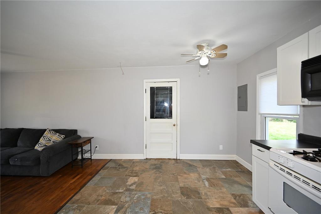 5142 N Corrington Avenue