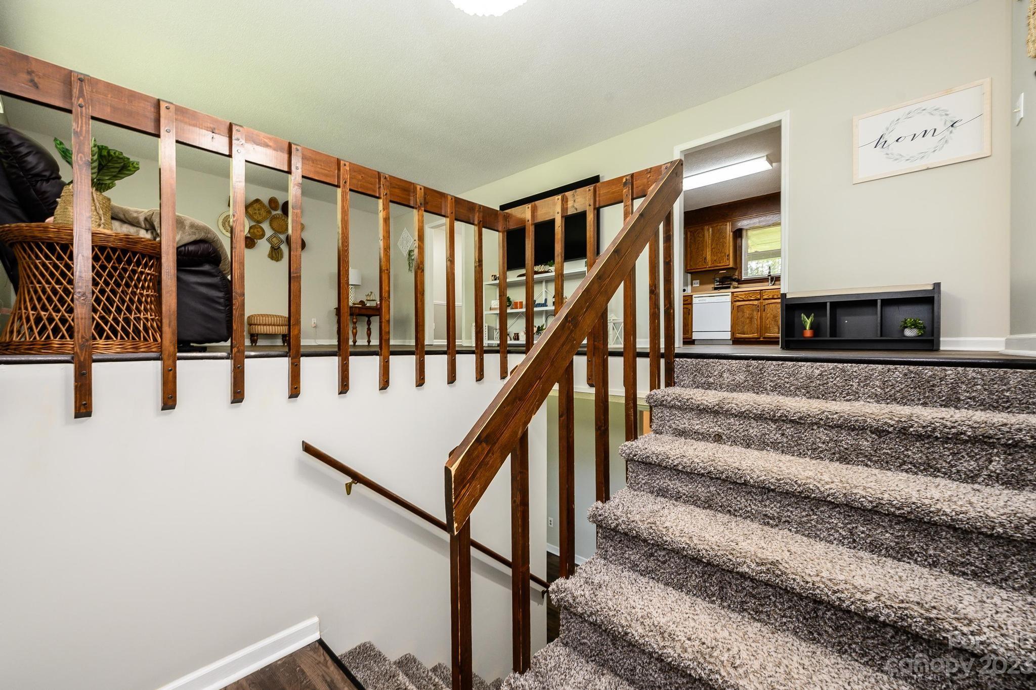 117 Windy Oaks Court