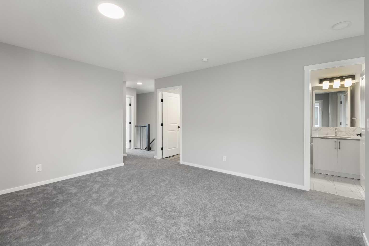 225 Yorkville Boulevard SW