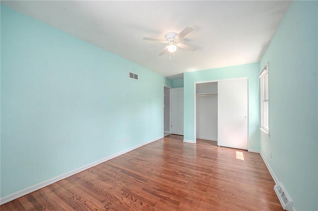 1600 NE 49th Terrace