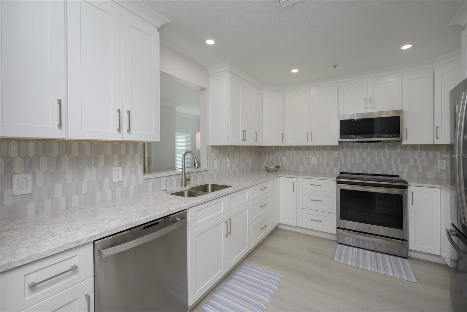 750 N Tamiami Trail 314