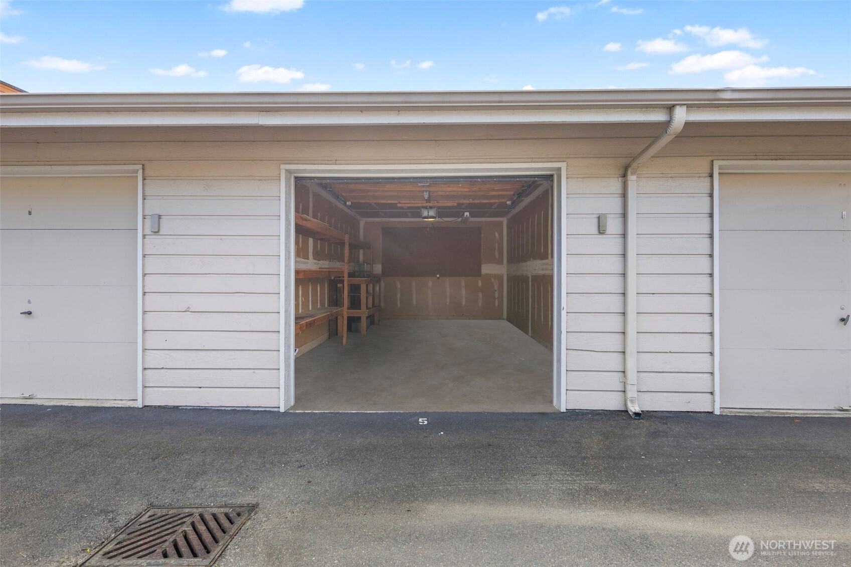 9920 NE 119th St 107
