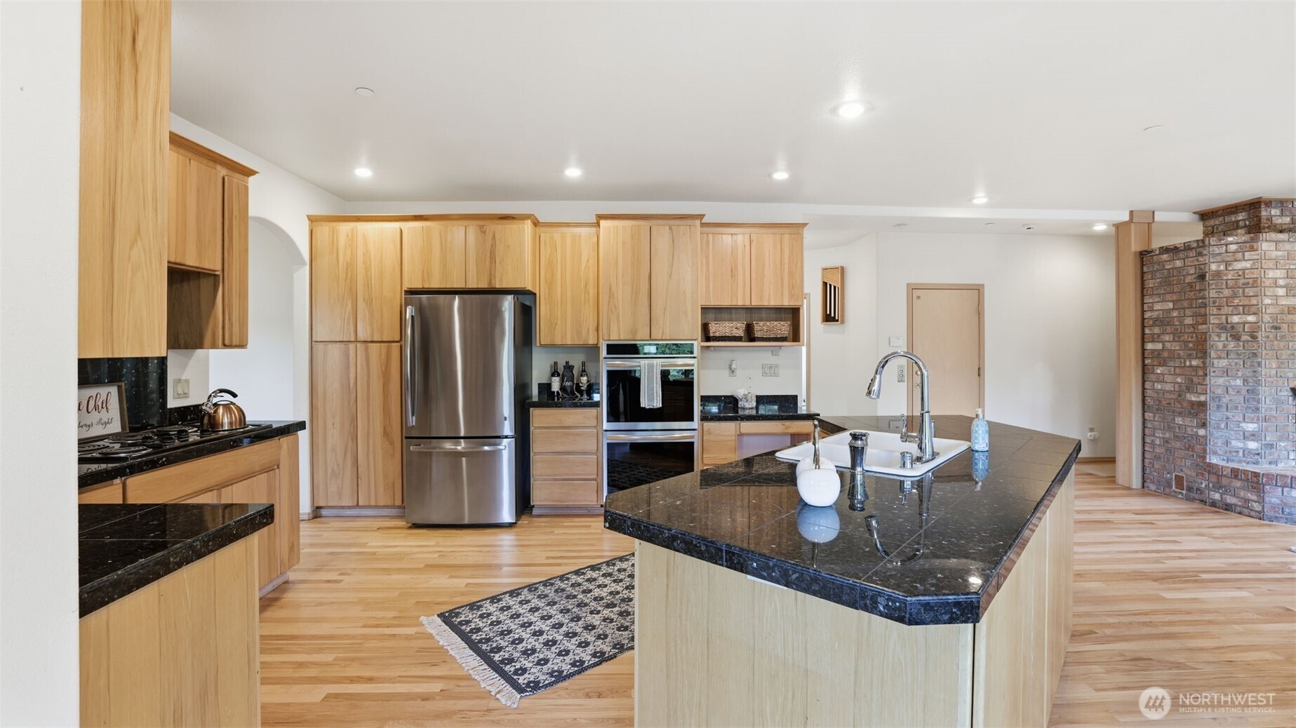 18432 W Lake Desire Drive SE