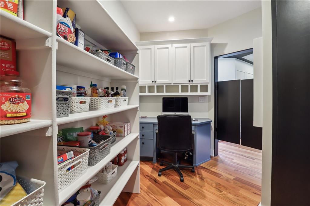 10239 N Kansas Avenue