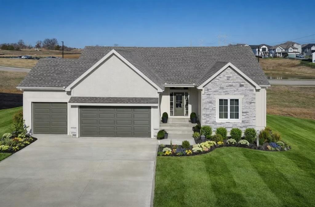 2342 W Elm Terrace