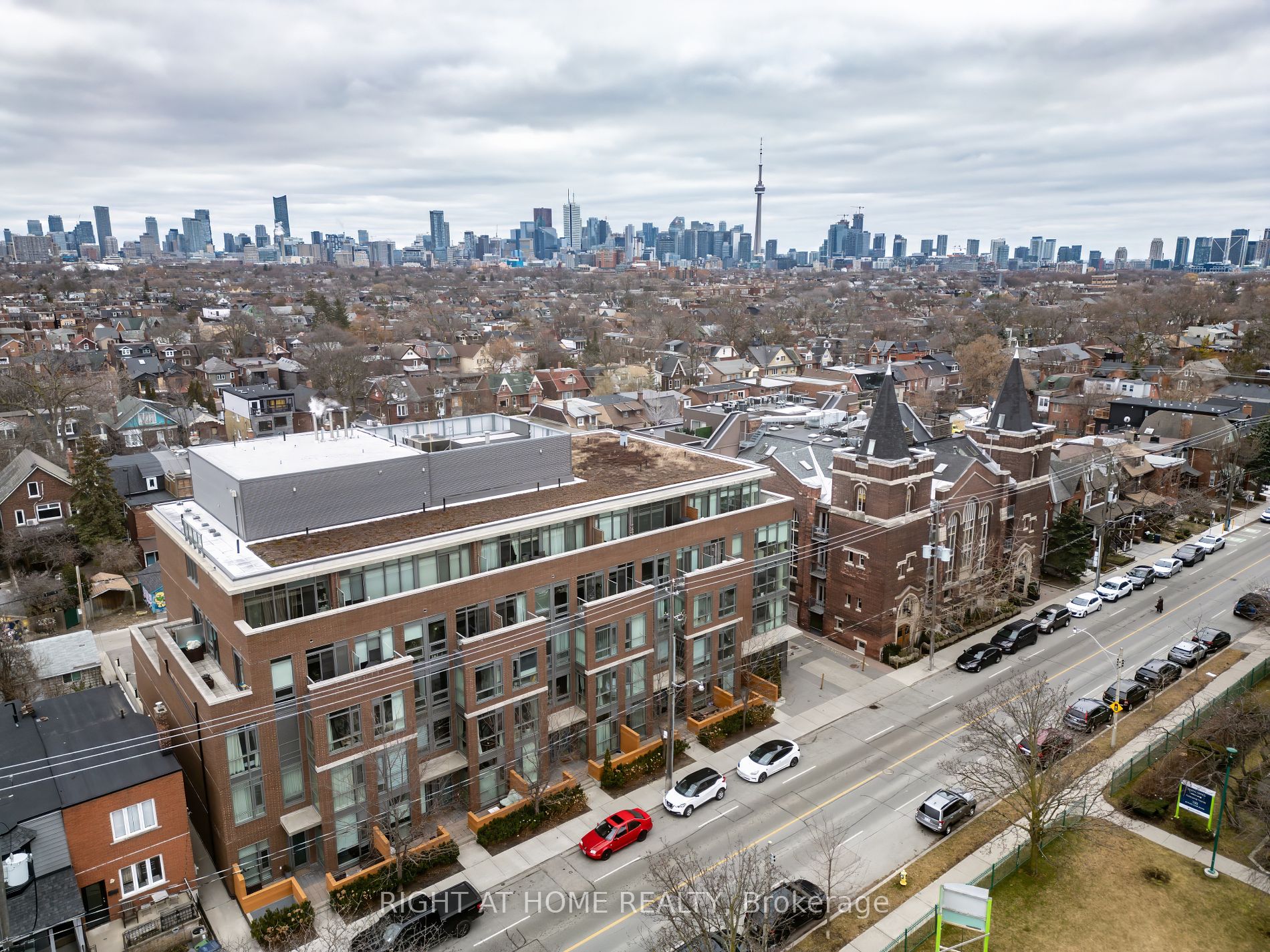 707 Dovercourt Rd 107