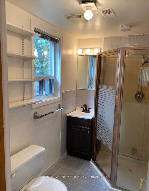 297 Homewood Ave Lower