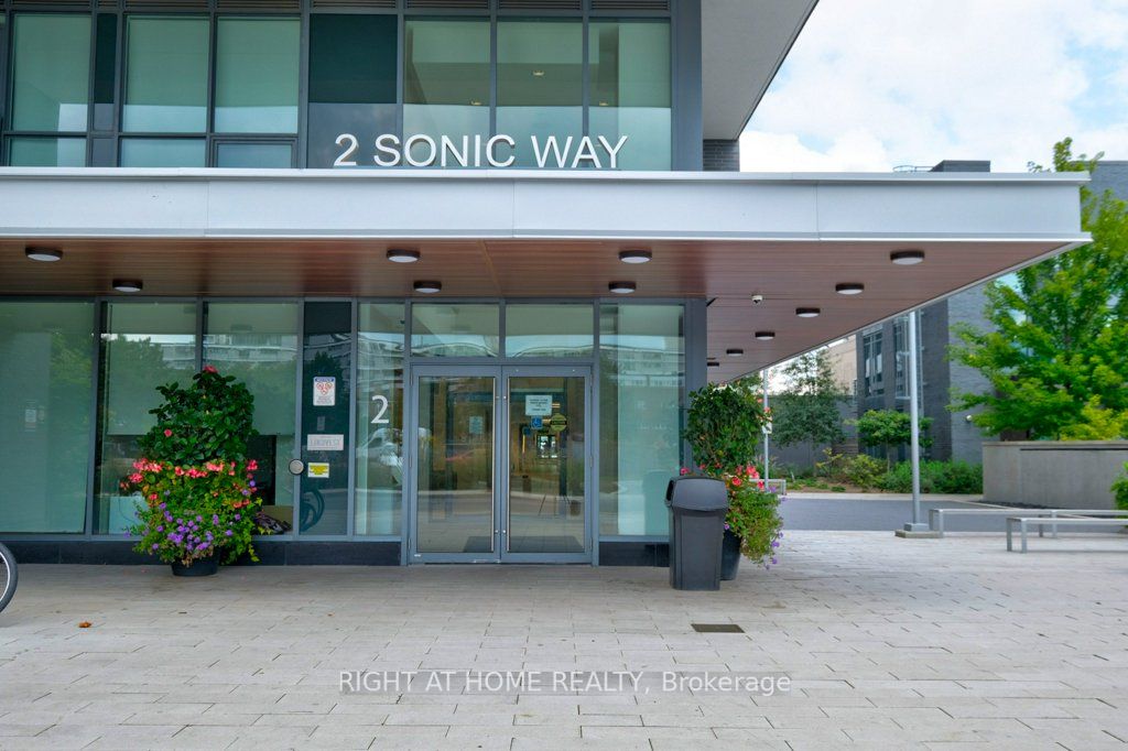 2 Sonic Way 606