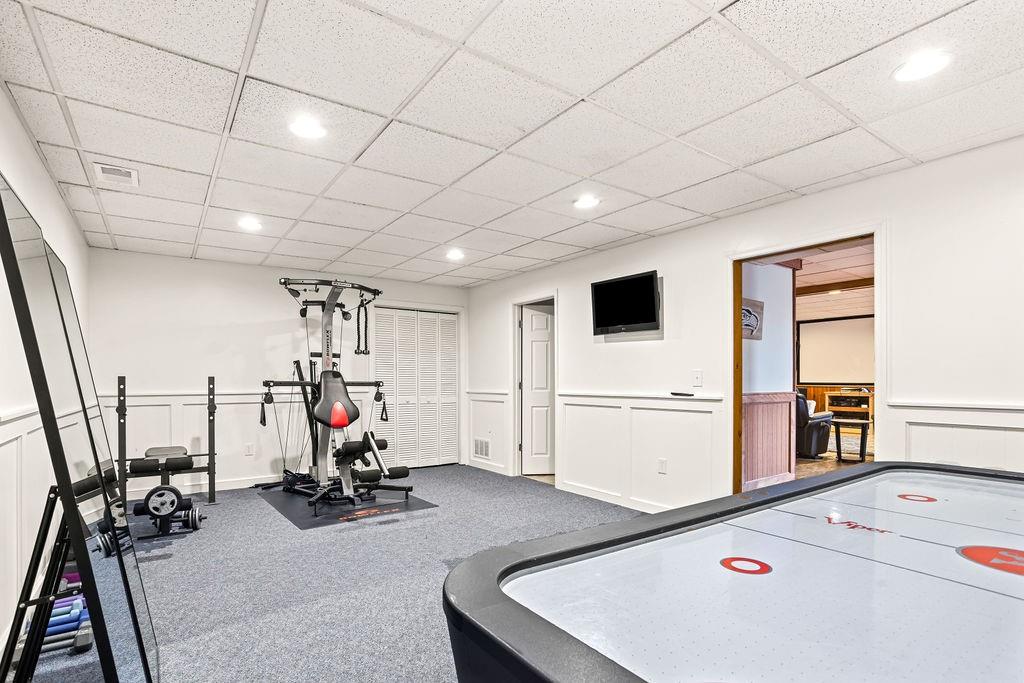 9709 N Farley Avenue