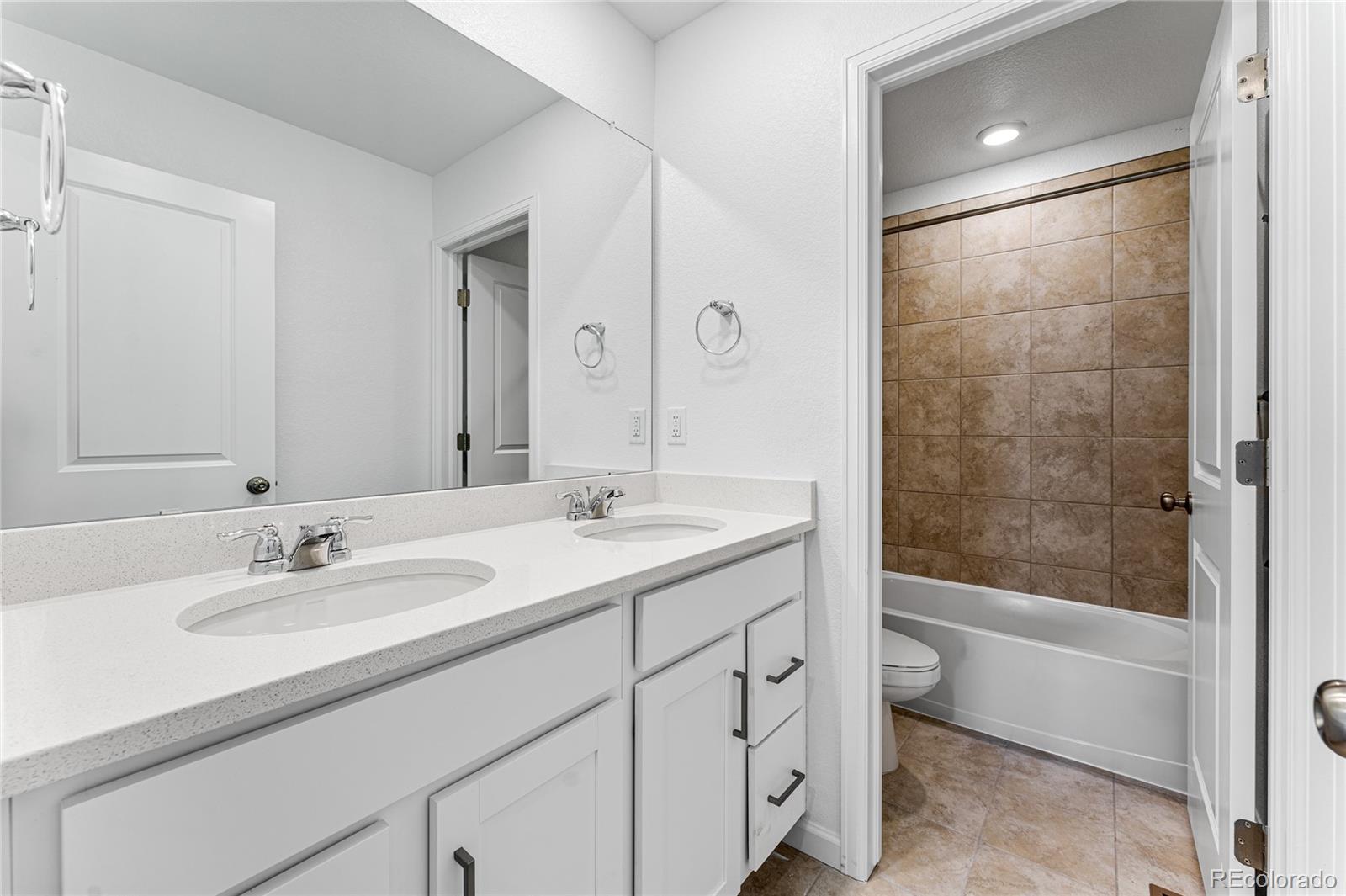 8944 Whiteclover Street