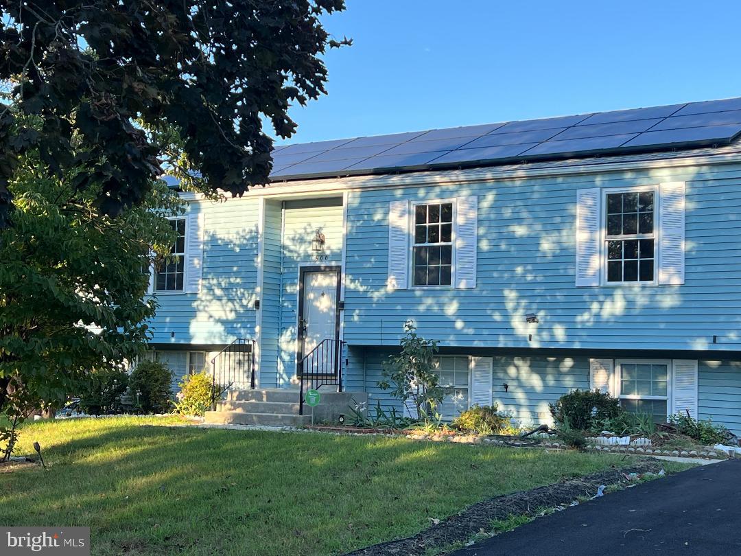 600 Castlewood Place