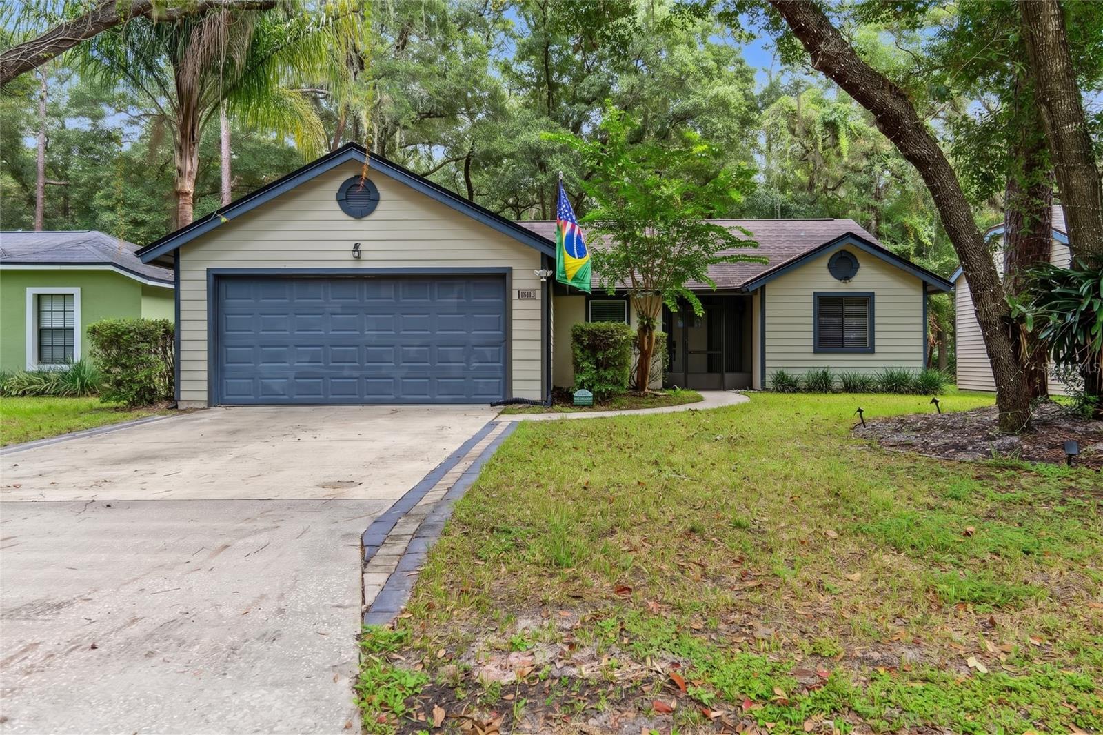 893 E Timberland Trail