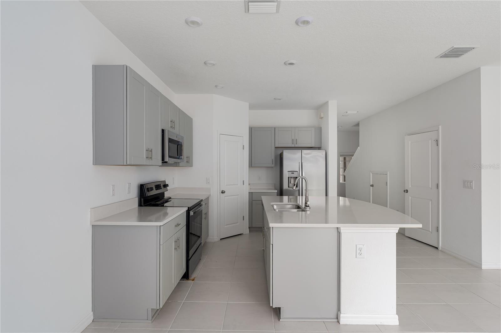 6344 Willowside Street