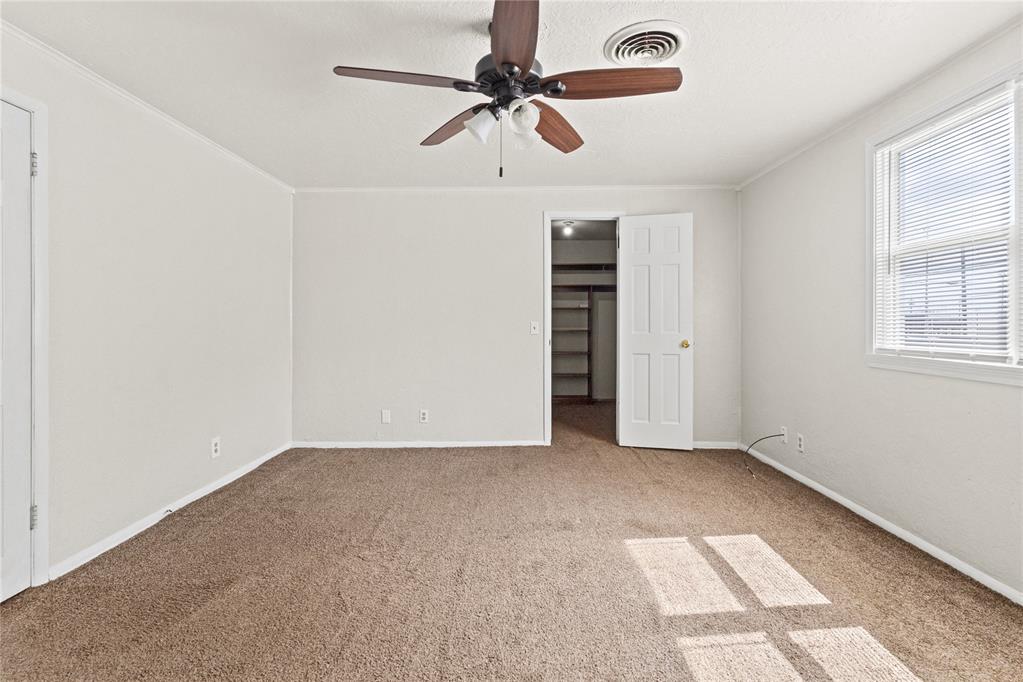 108 W Tom Stafford Street