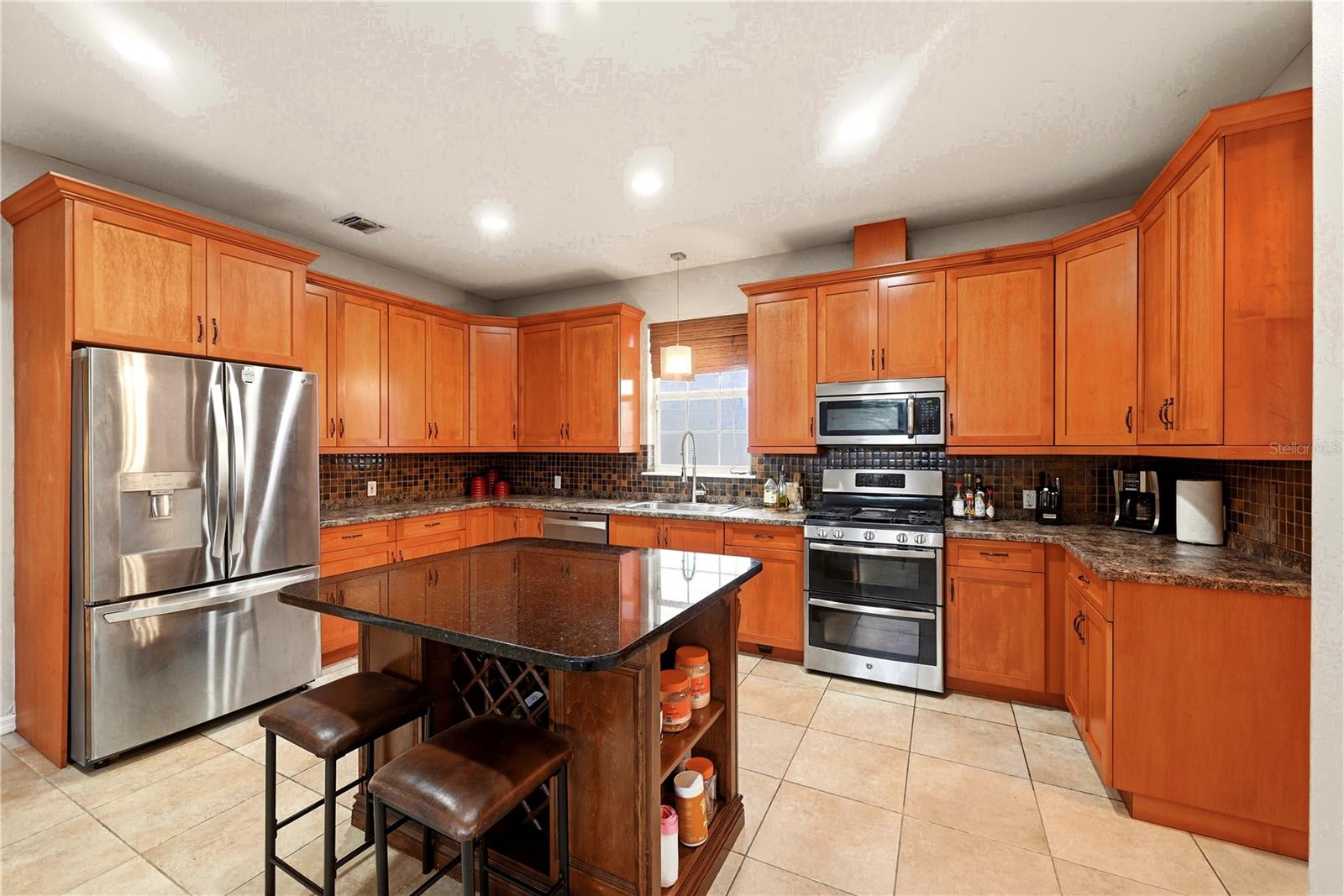 746 Country Lane