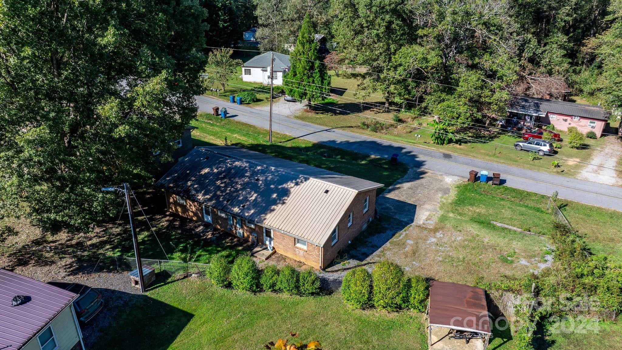 1816 & 1818 22nd Street NE