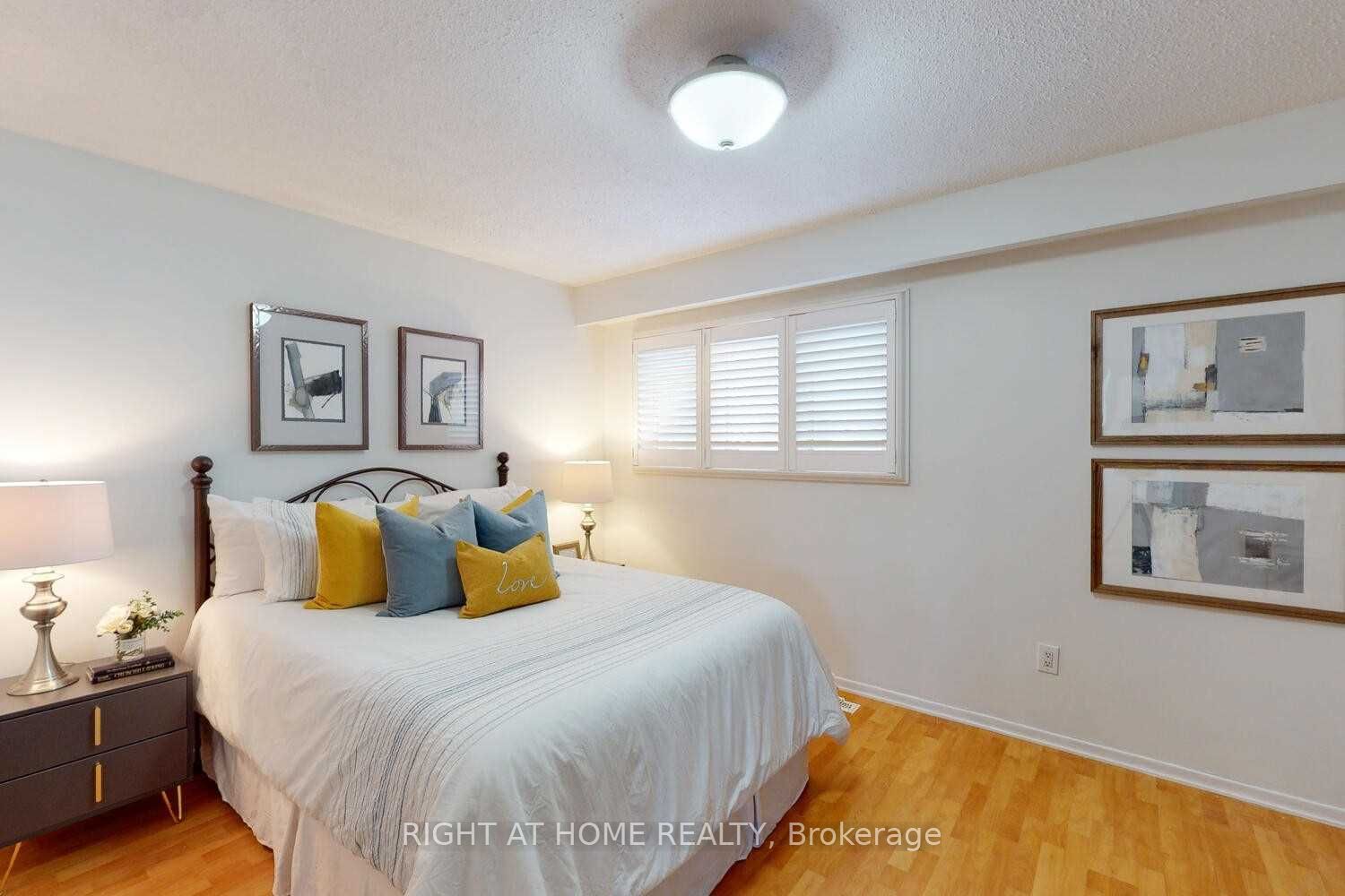 115 Littleleaf Dr