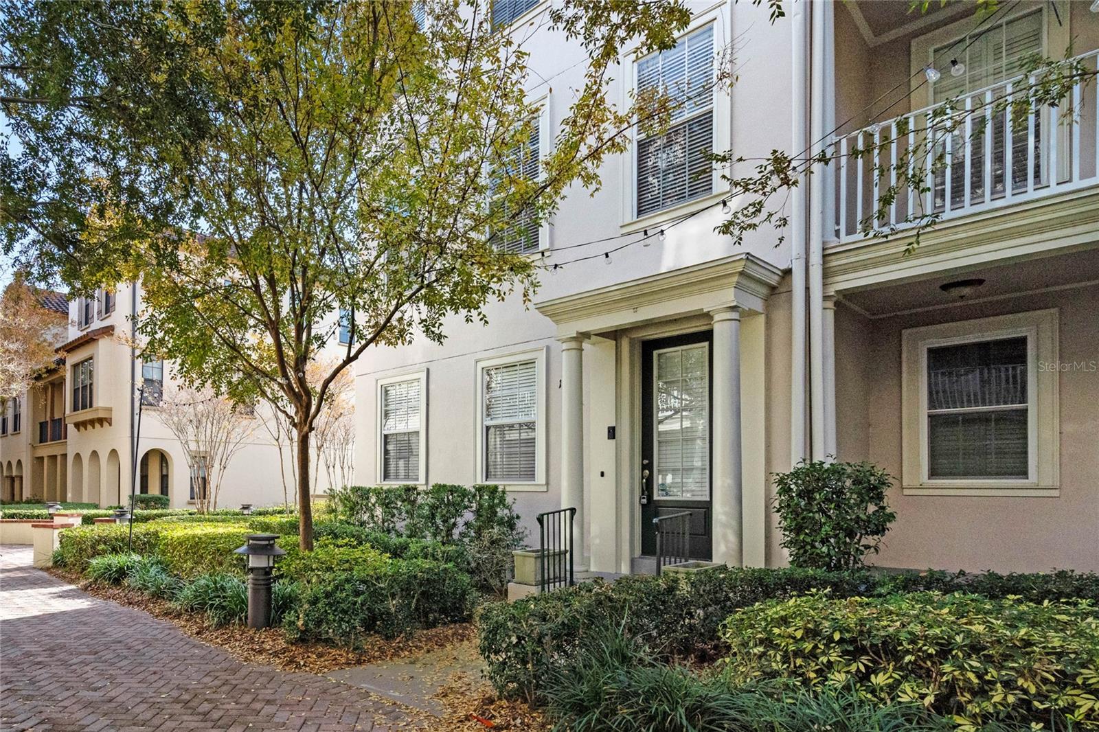 This beautiful 3 bedroom, 3.5 bathroom townhouse is located in the heart of Baldwin Park between Winter Park and Downtown Orlando. Enjoy Baldwin Park's abundance of shops, restaurants, and highly rated schools and a true feeling of community with its gorgeous tree lined streets, parks, wide sidewalks, and bike paths. The spacious main living area features volume ceilings, a lovely open kitchen with stainless steel appliances featuring an induction stove, stone countertops, and island, a dining room, and inviting living room. The serene primary suite boasts a walk-in closet and an en-suite bathroom with dual sinks, garden tub, and walk-in shower. Additional features include a bedroom with en-suite bathroom on the first floor, a laundry room, balcony, and 2 car garage. This home has access to community amenities throughout Baldwin Park including swimming pools, parks, and playgrounds.