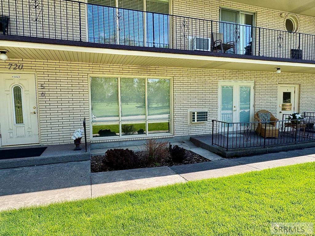 720 E Elva Street5 