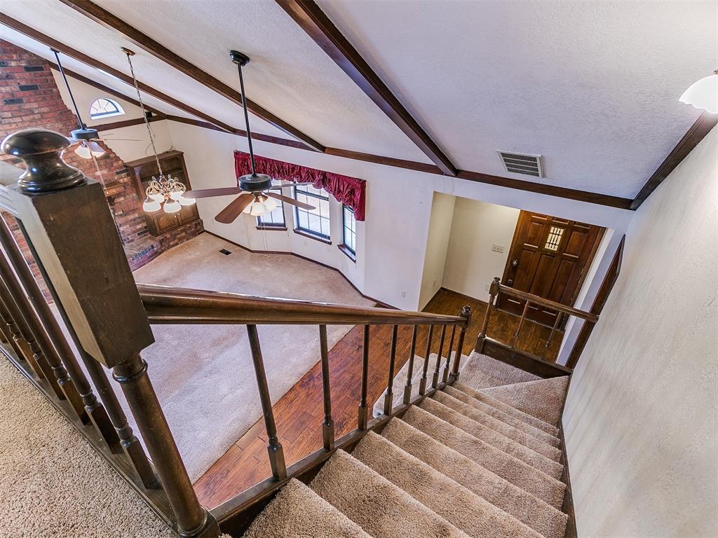 9901 Woodview Drive