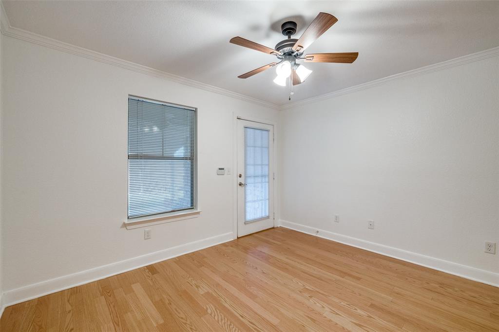 871 Kitty Hawk Lane