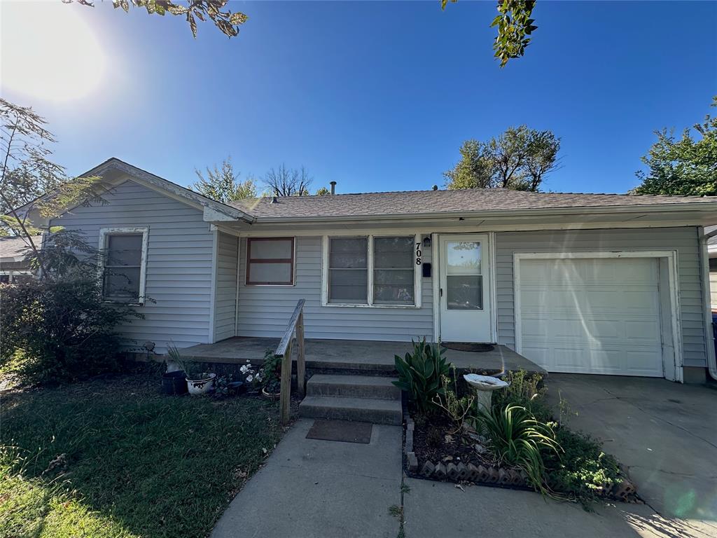 AVAILABLE IN JUNE!! Located just east of Adams Elementary with easy access to both Berry and Flood. This home has beautiful hardwood flooring in the majority of the home. The kitchen has a refrigerator, a dishwasher, and a gas stove. Washer and dryer hookups are found in the attached one-car garage. This is a no-pets and non-smoking home. The new lease will go through May 31st, 2027. The security deposit is $900.