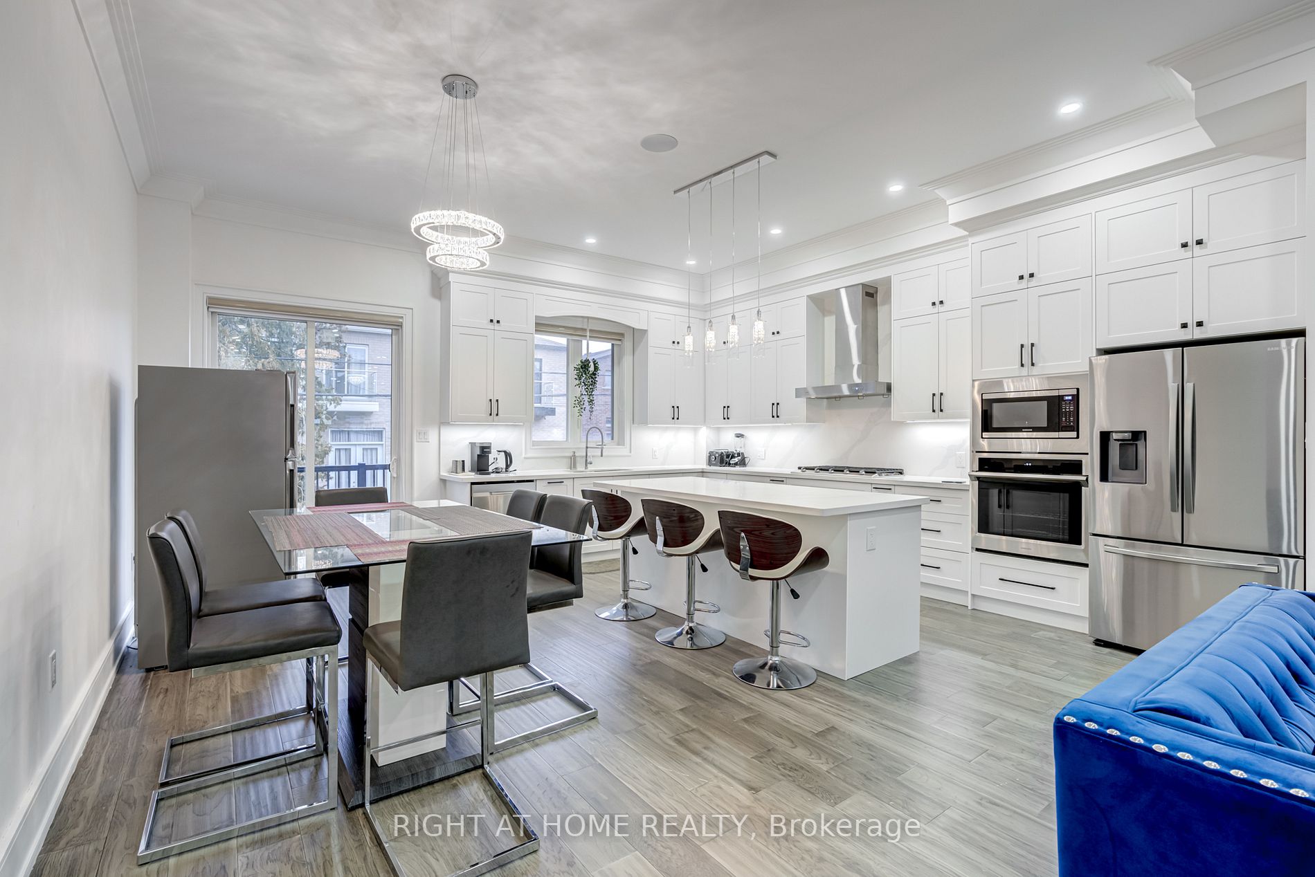 438 Pharmacy Ave