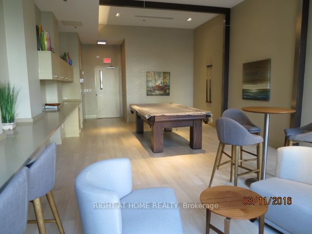185 Bonis Ave 1007