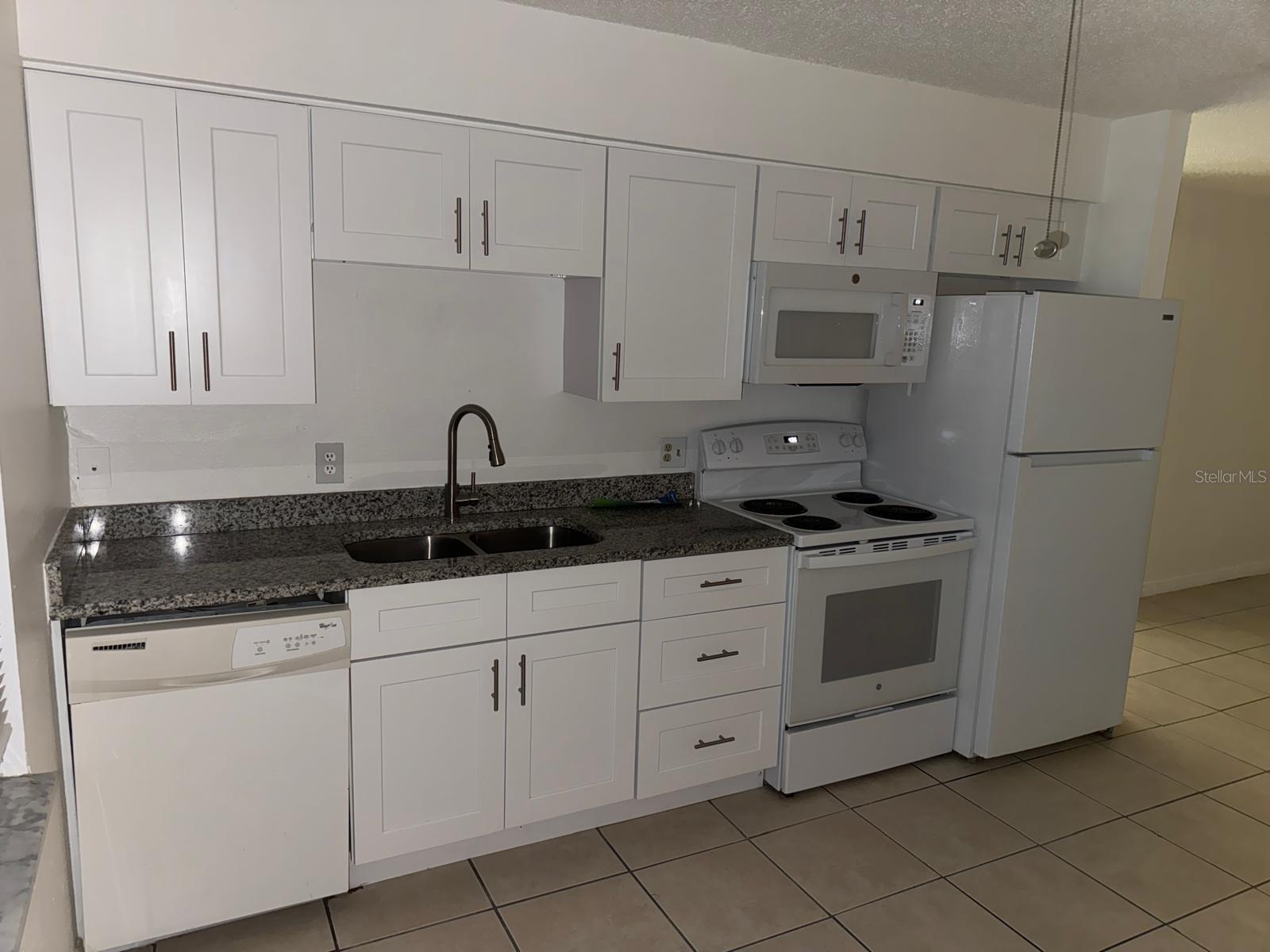 719 Michigan Court 3