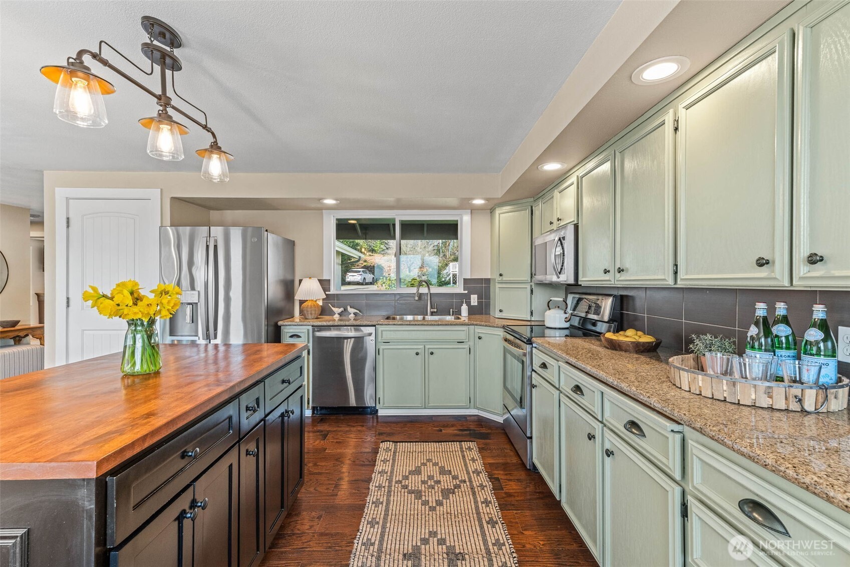 2809 Moorelands Avenue NW