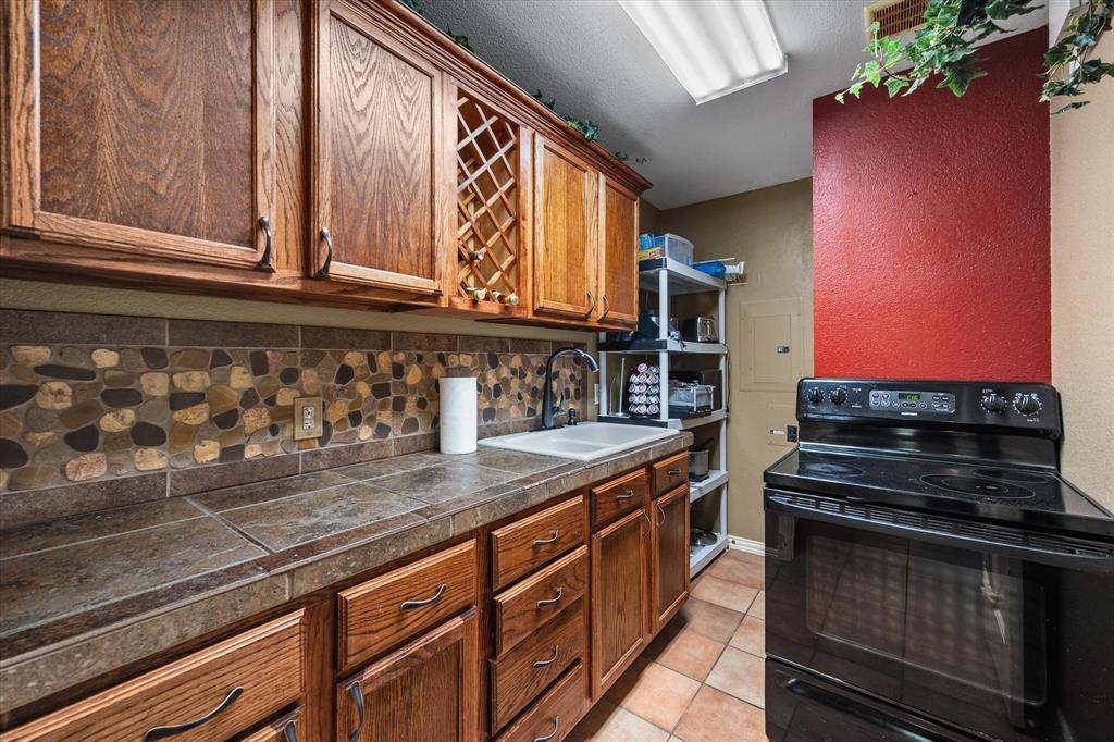 1336 Ridgewood Terrace