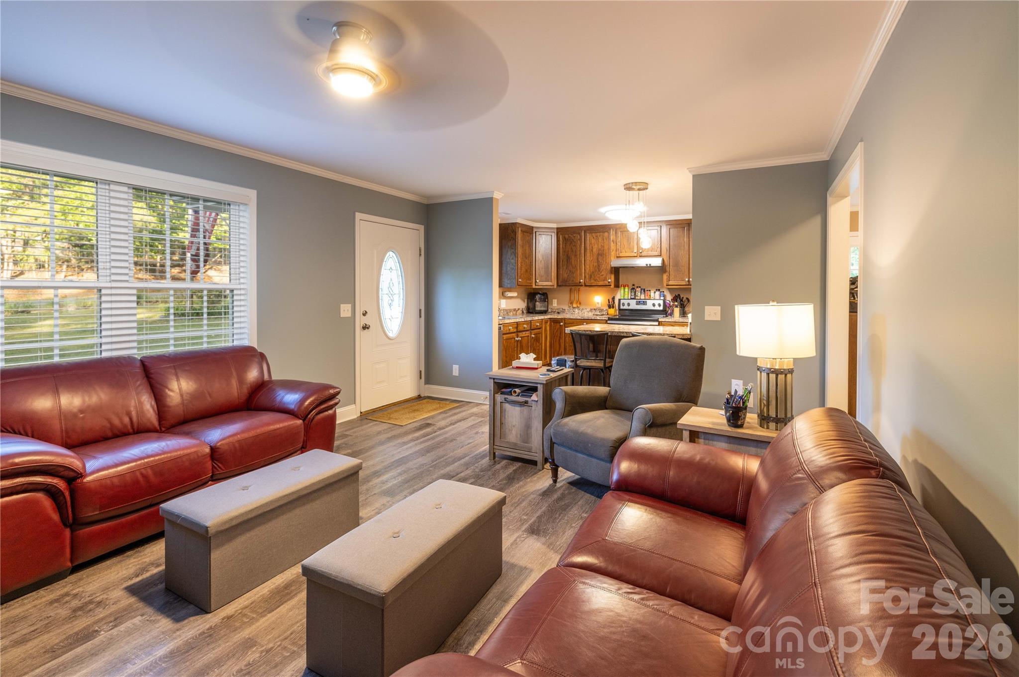 6617 Hwy 73 Highway W