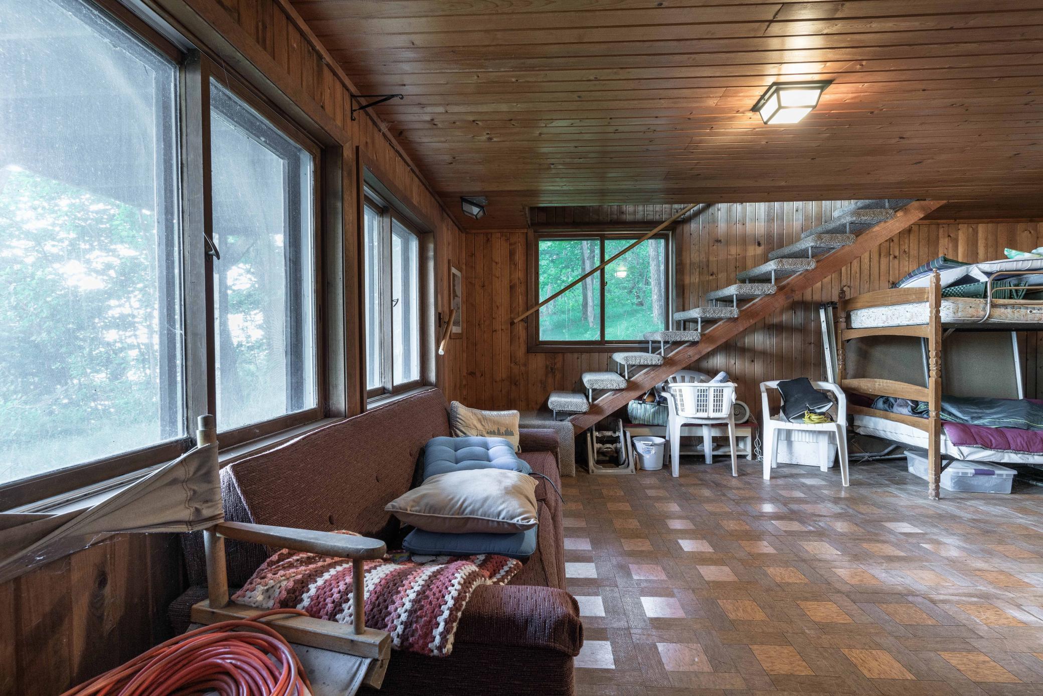 39060 Peninsula Lane