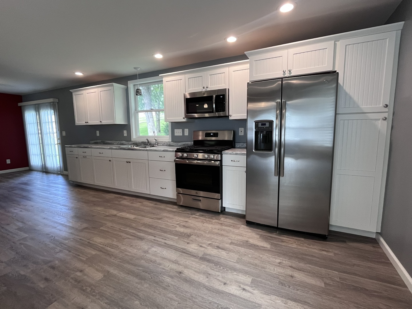 1720 Hugenberg Lane