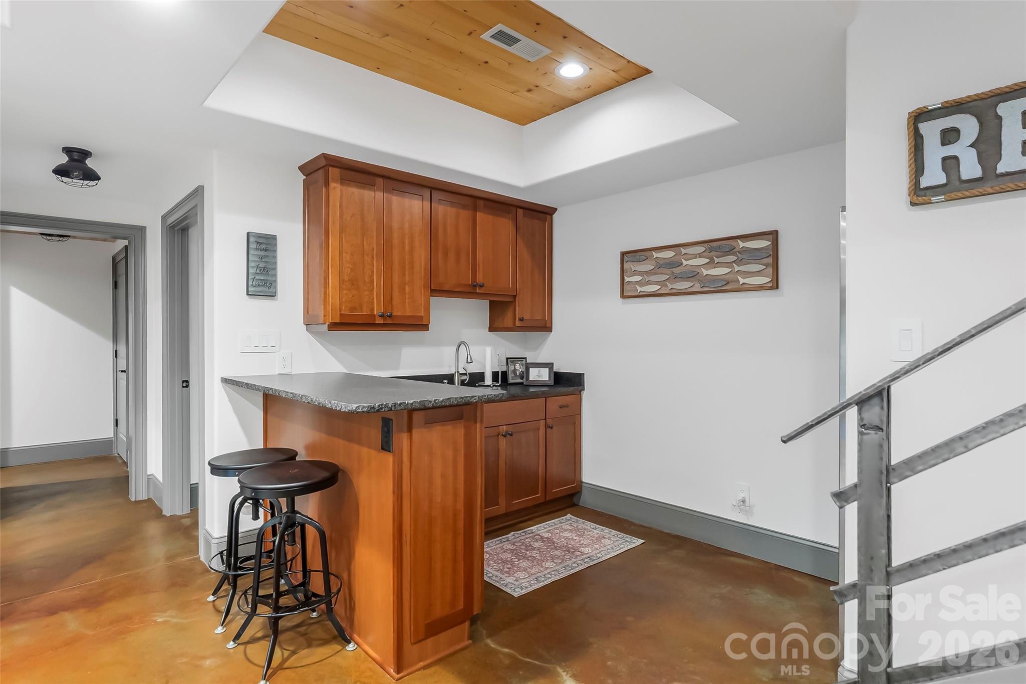 5069 Lighthouse Court