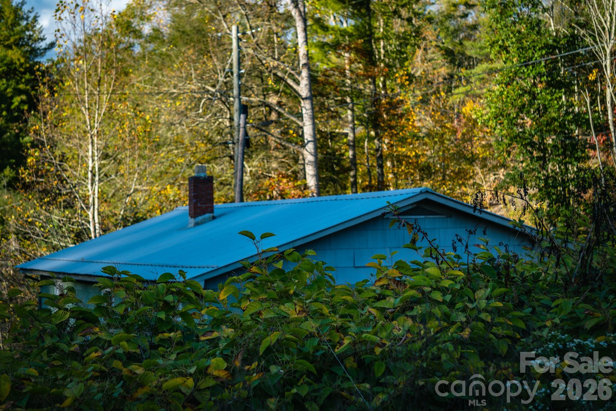 876 Saylor Lake Road