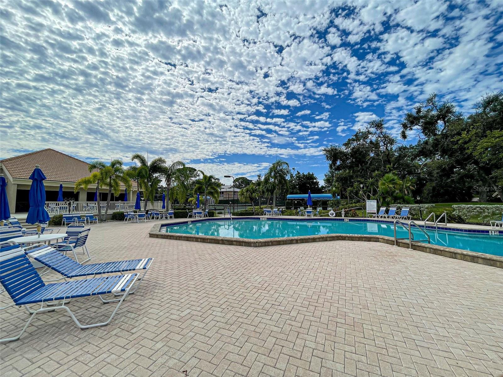 184 Inlets Boulevard 184