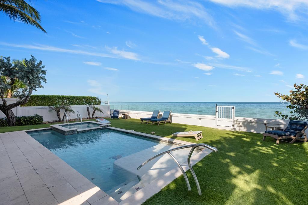 915 N Shore Drive