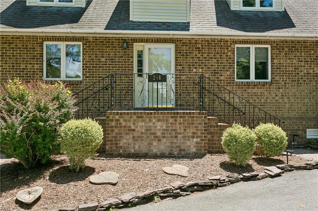 246 Hunts Neck Road