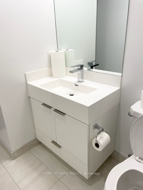 30 Samuel Wood Way 208