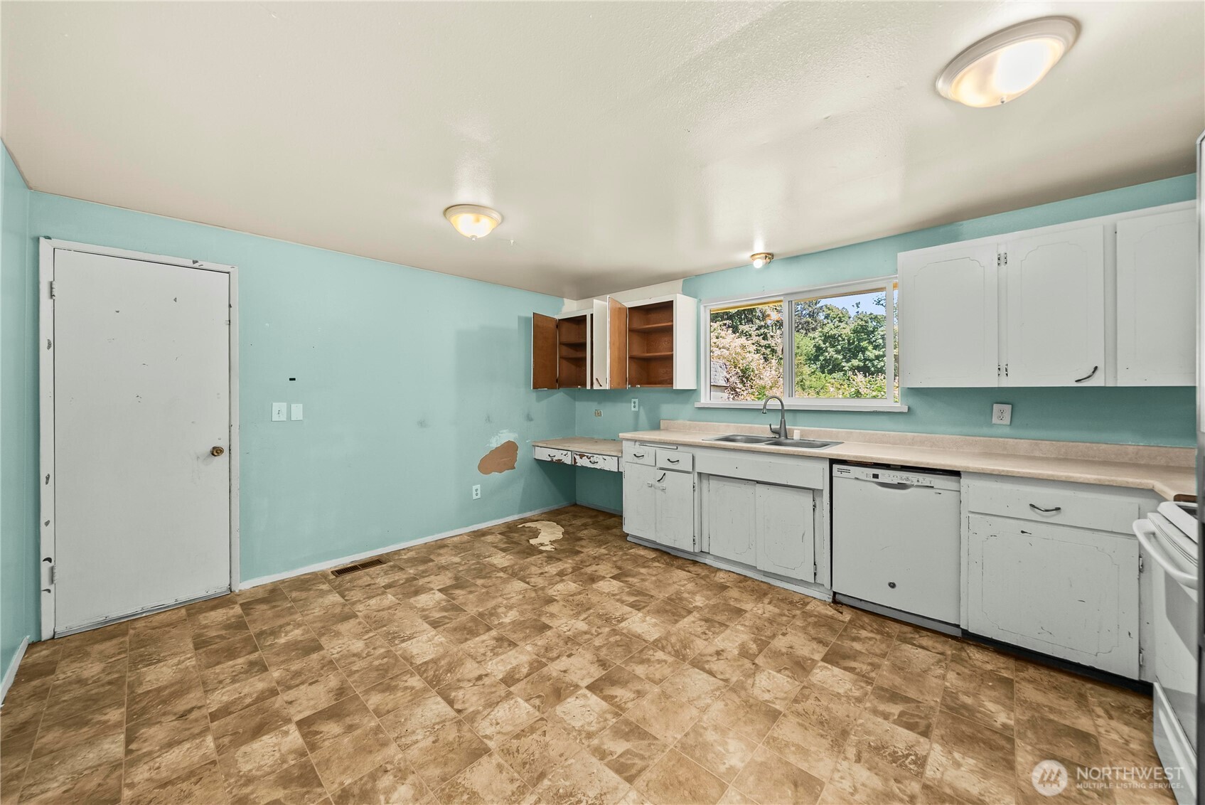 2115 Sullivan Drive NW