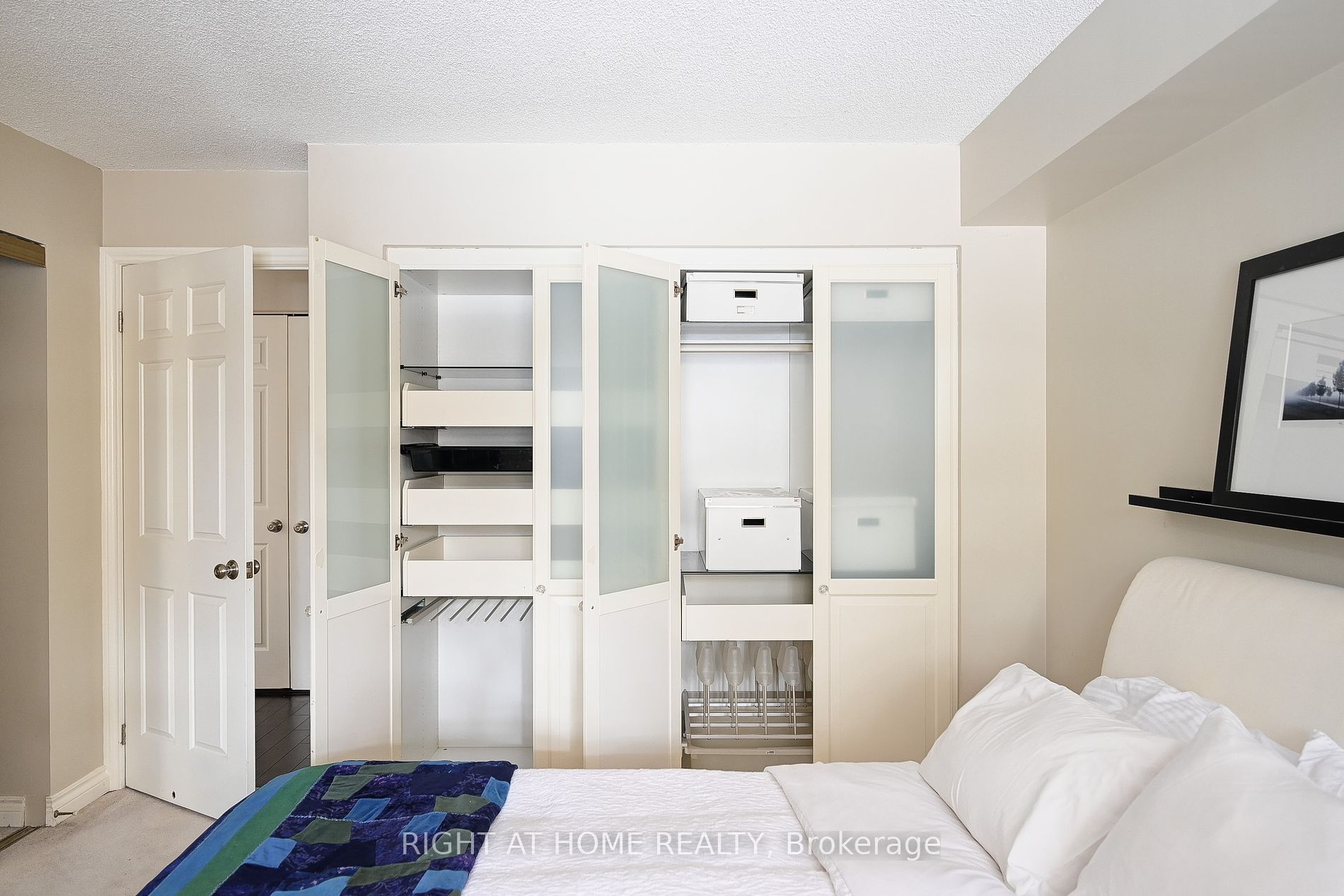 1210 Don Mills Rd 223