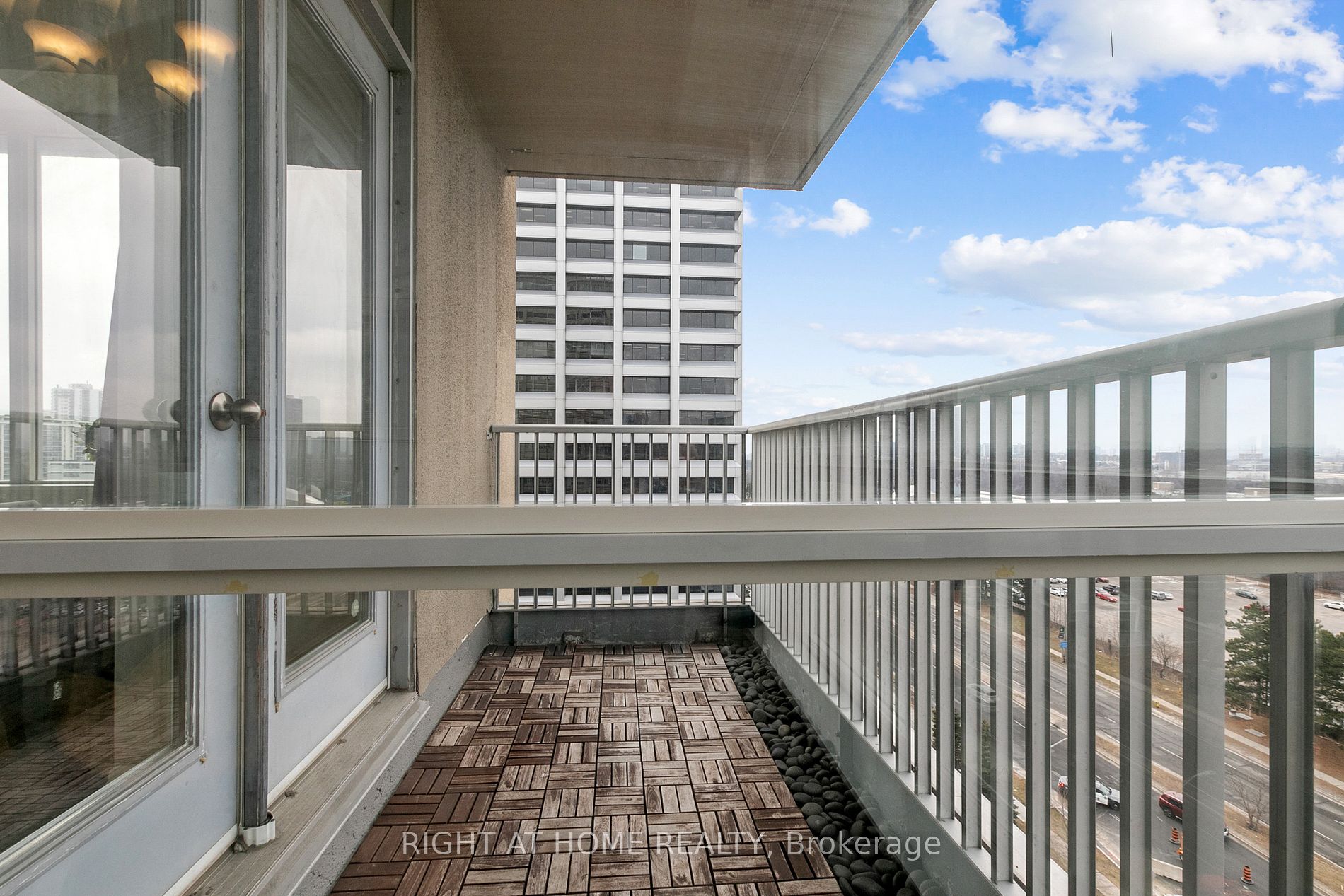 797 Don Mills Rd 802