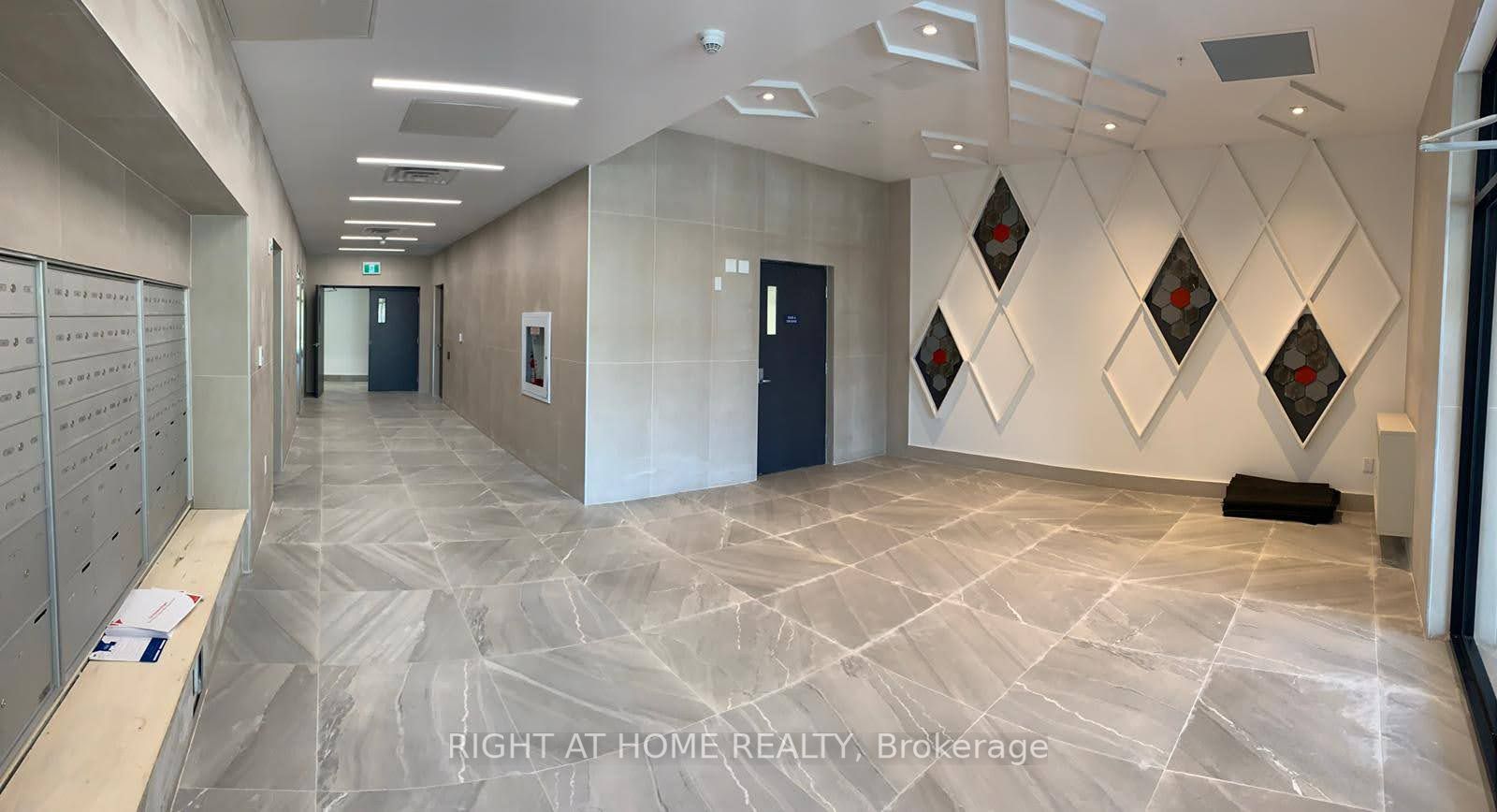 1 Wellington St 308