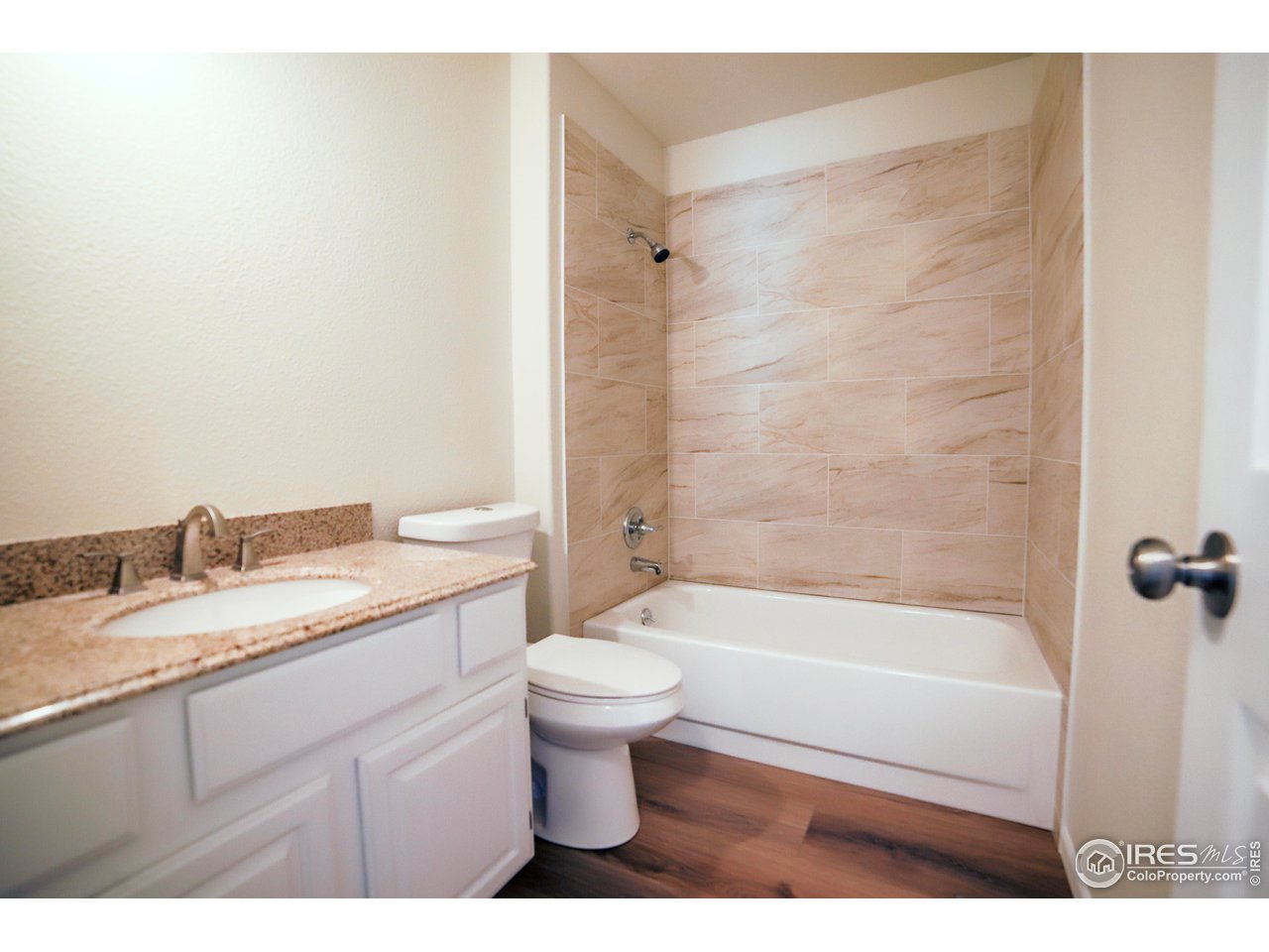 3953 Buena Vista Dr
